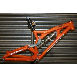 Ex-Demo Foes Hydro Frame - M Orange